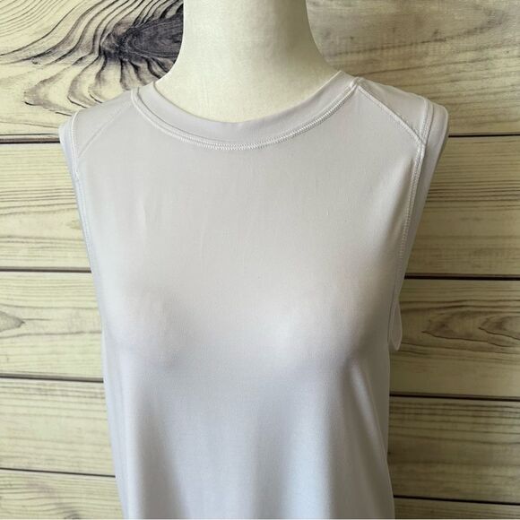 Fabletics White Lightweight Split Back Athletic Tank Top - Picture 2 of 9